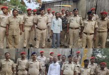 कुण्डवा चैनपुरमा फरार हत्या अभियुक्तको घर जफत प्रक्रिया सुरु